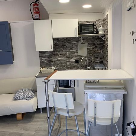 Apartamento Con Piscina Chiloeches Exterior photo